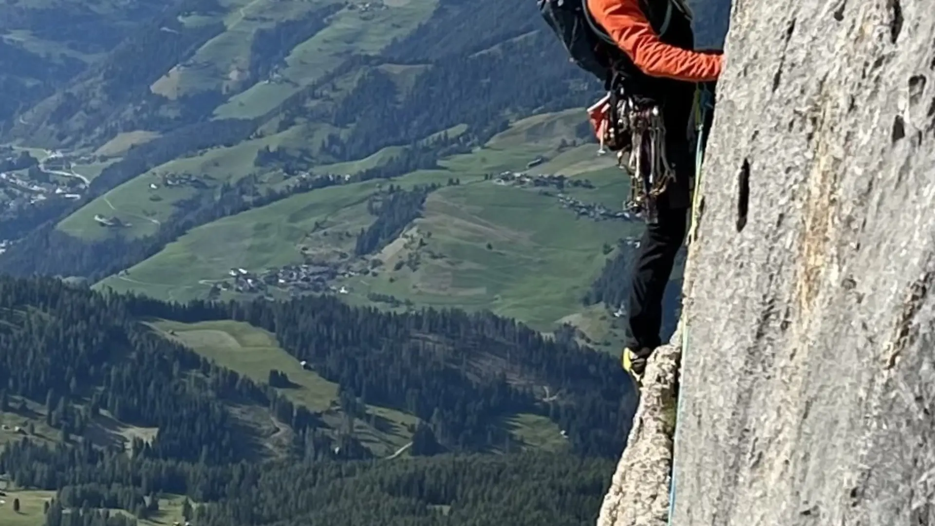 Person im Fels am Klettern | © DAV Bielefeld